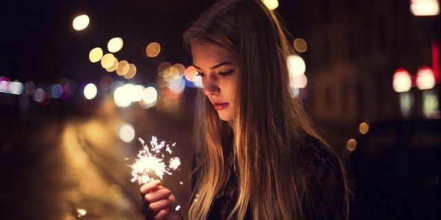 1. Malam Minggu Kelabu