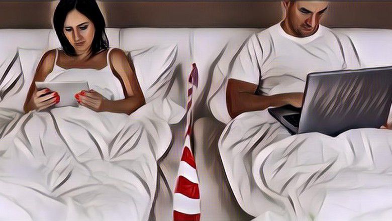 5 Alasan Mengapa Tidur Terpisah Bisa Membuat Hubunganmu Lebih Kuat - Part 1