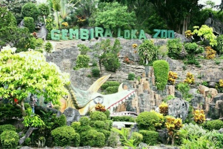 3. Kebun Binatang Gembira Loka