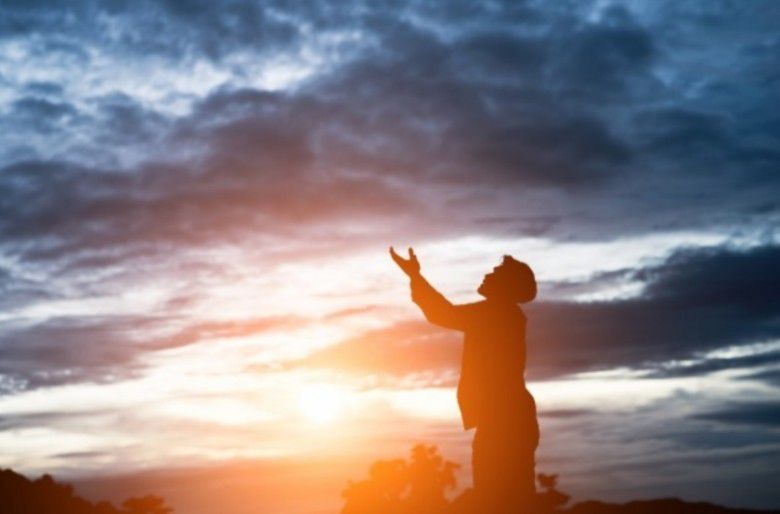 Pengantin Pria Yang Relijius