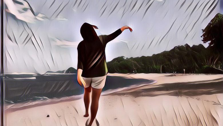 Anak Indigo Ini Ungkap Alasan Sebenarnya Tidak Boleh Pakai Baju Hijau Di Pantai Selatan, Benarkah Karena Hal Mistis?