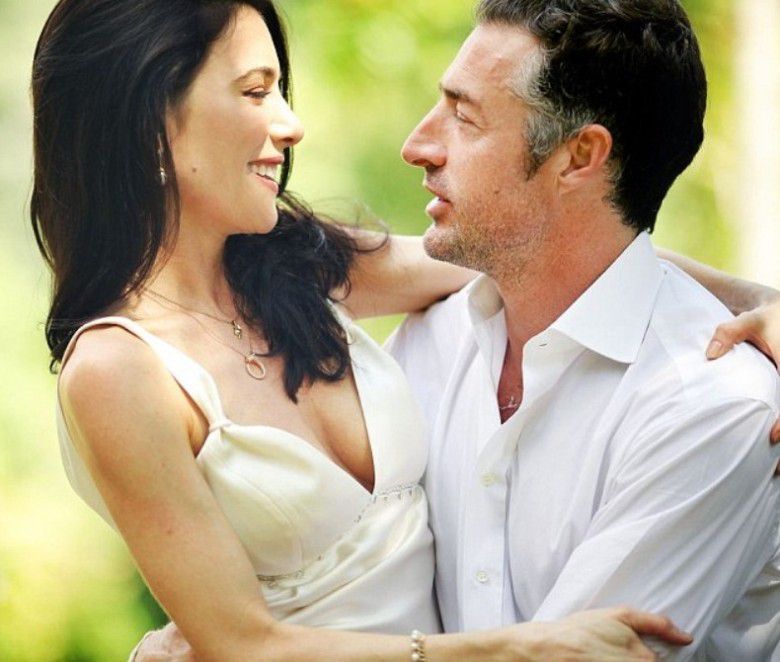 5. Jaime Murray dan Bernie Cahill