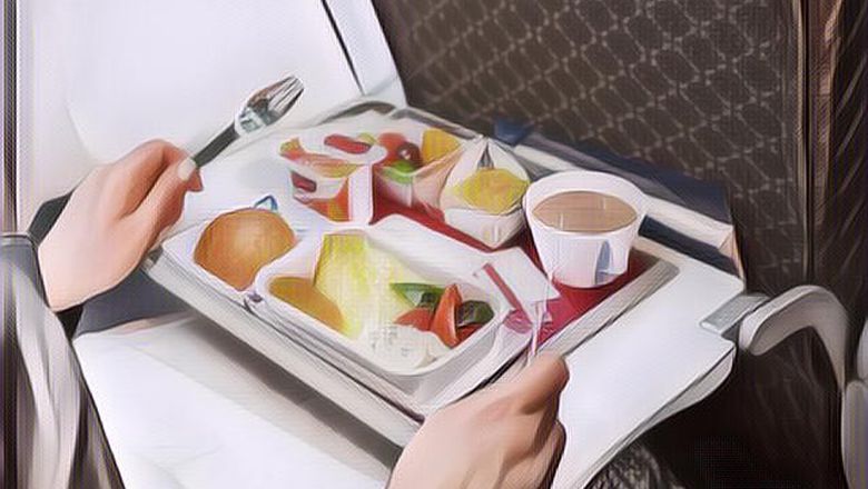 Penumpang Pesawat Bisnis Ini Curhat Dapat Makanan Basi dan Gak Matang