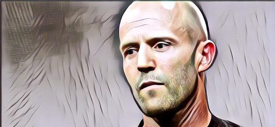 Viral Ada Pria Mirip Aktor Jason Statham yang Beri Dukungan Palestina Hingga Pasang Bendera di Kap Mobil