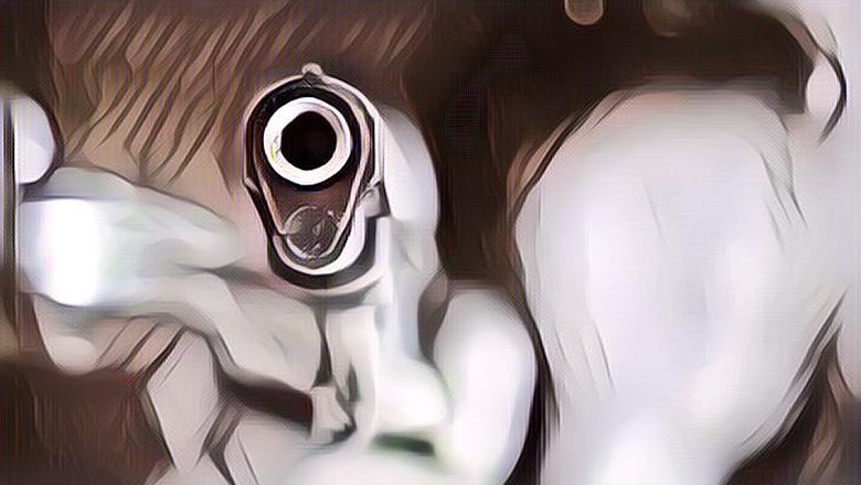 Setelah Putus Cinta, Model Cantik Ini Bunuh Diri dengan Menembakkan Kepalanya Sendiri