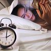 7 Tanda Bahwa Kesehatanmu Terganggu Karena Kebiasaan Tidur Larut Malam