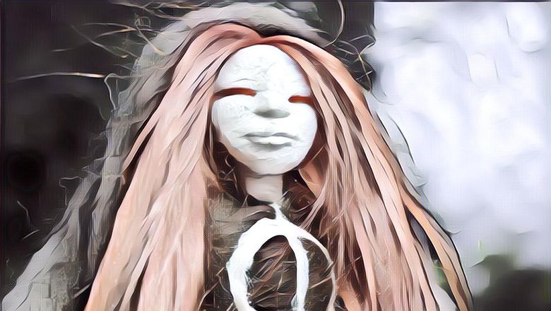 Koleksi 49 Boneka Arwah Wanita Bali Ini Merawat Seperti Anak Sendiri, Dimandikan Diberi Susu