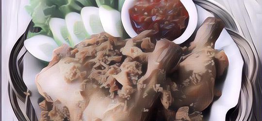 Orang Korea Takjub Cobain Sambel Dengan Ayam Goreng Kremes, Sebut Mirip Makanan Korea Ini