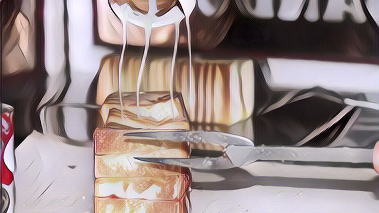 Viral Penjual Roti Panggang Ini Diduga Seorang Model, Saking Cantiknya Bikin Dagangan Laris Manis