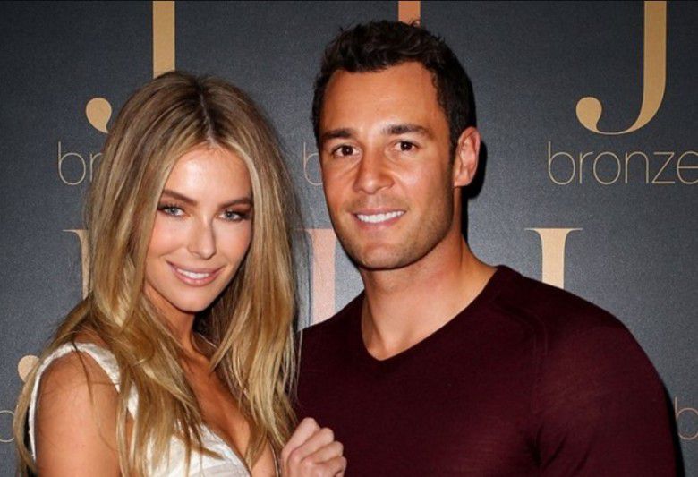 4. Jennifer Hawkins dan Jake Wall