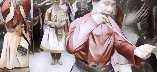 Bissu, Dukun 'Waria' dari Bugis yang Dianggap Keturunan Dewa yang Suci dan Sakti Bukan Main!