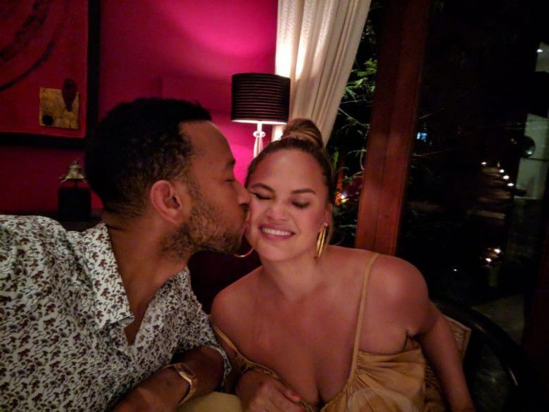 3. Chrissy Teigen, Model Internasional