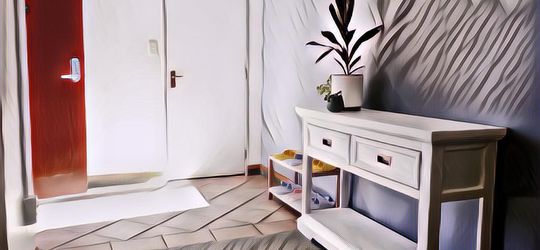 Misteri Kamar Pintu Merah Di Rumah Sahabatku yang Kaya Raya