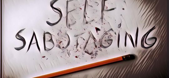 Segera Hentikan! Ini 3 Tanda Seseorang Melakukan Self-Sabotage