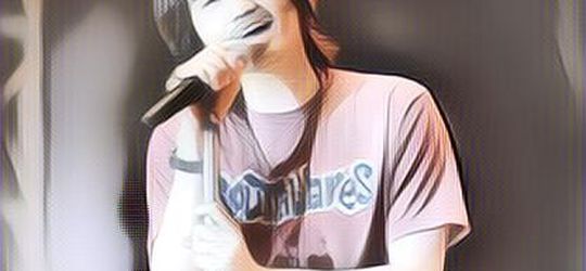 Sindiran Duta Sheila On 7 untuk Vokalis The 1975 yang Cium Sesama Jenis