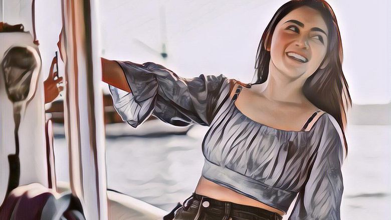 Tampil Seksi saat Liburan di Labuan Bajo, Yuk Intip Aksi Rachel Vennya