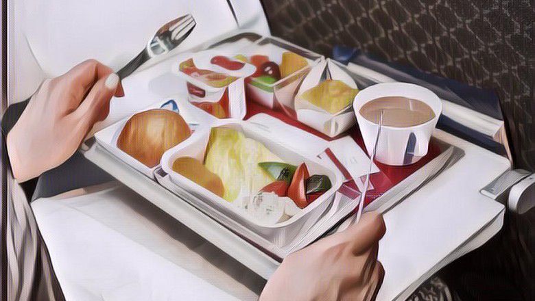 Travel Blogger Trinity Kecewa dengan Makanan di Penerbangan Garuda Indonesia