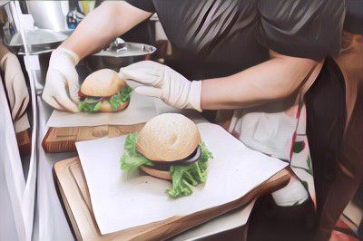 Salut! Mahasiswi Ini Bisa Dapat Gelar Sarjana Sambil Jualan Burger di Kampus