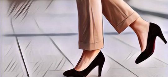 Curhat Dibelikan Sepatu oleh Pacar Saat Lebaran, Ternyata Wujud Barangnya Bikin Ngakak