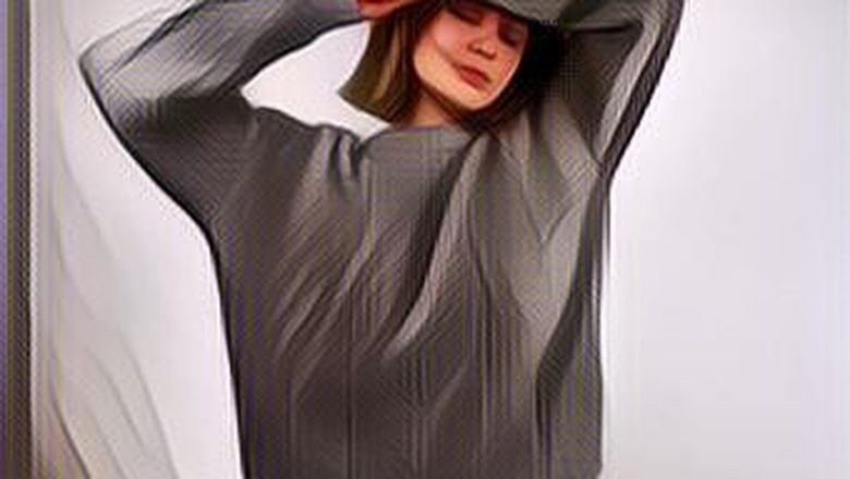 Inspirasi Gaya Kasual Wanita Pakai Baju Oversized, Seksi Maksimal!