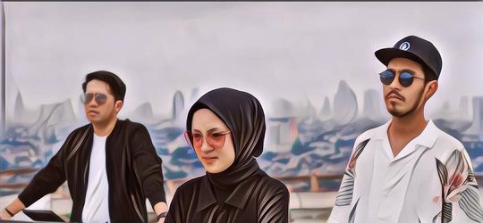 Nissa Sabyan Diisukan Sebagai Pelakor, Status Galau Istri Sang Keyboardis Curi Perhatian Netizen