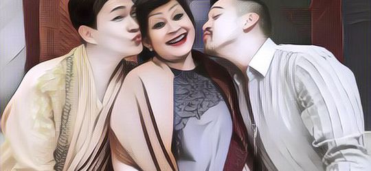 Bikin Heboh !! Orang Tua Artis Ternama Ini Terima Anak Prianya Kini Jadi Wanita.