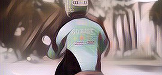 Sedih! Viral Video Driver Ojol Dapat Kabar Anak Meninggal Saat Antri Makanan, Sikapnya Ke Pelanggan Bikin Haru