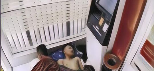 Kelakuan Aneh Warga +62 di Dalam ATM Bank, Bikin Tepok Jidat