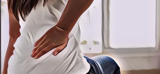 5 Gerakan Olahraga Yang Bantu Atasi Masalah Sakit Punggung, Mudah Banget Dilakukan Di Rumah