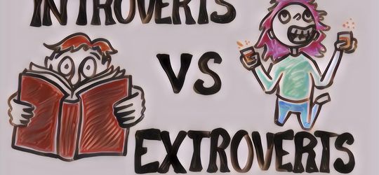 Mitos Tentang Kepribadian Introvert dan Extrovert, Begini Faktanya!