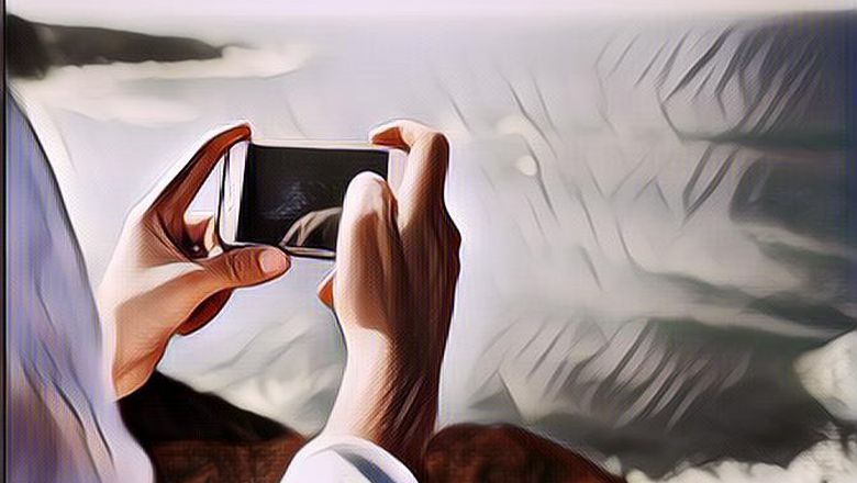 Foto Mayat Vanessa Angel Sempat Viral, Apa Akibatnya Jika Ikut Menyebarkan?