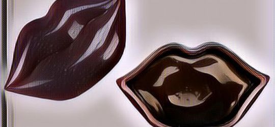 Biar Bibir Merah Merona, Ikutin Cara Memakai Masker Bibir yang Benar