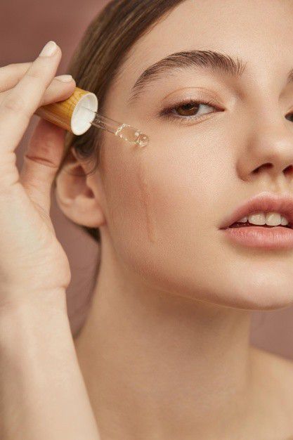 3. Menggunakan Serum yang mengandung AHA untuk Wajah 