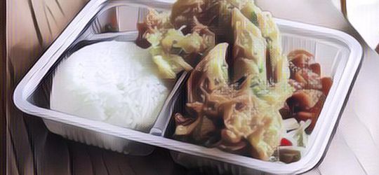 Ini Alasan Kenapa Makanan Panas Sebaiknya Tidak Ditaruh di Wadah Plastik
