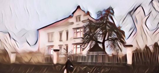 Merindiiing! Wanita Ini Terbangun Tengah Malam, Lihat Sosok Aneh Di Depan Rumahnya