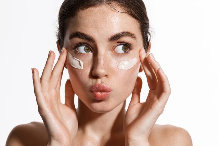 2. Lupa Menggunakan Sunscreen