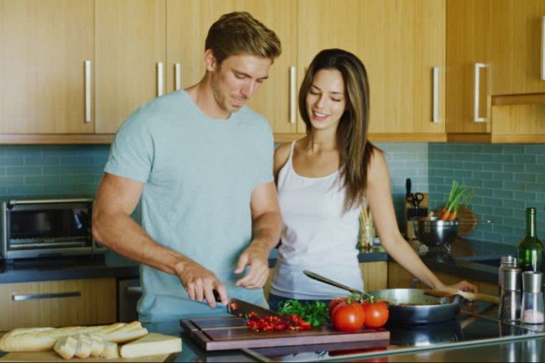 4. Cara memotong bahan makanan juga bisa bikin makanan terasa lebih enak loh