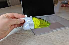 # Cara Membersihkan Layar Komputer LCD atau LED