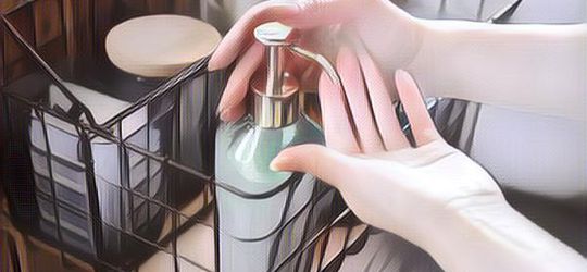 Kulit Jadi Lebih Bersih, Ini 3 Rekomendasi Body Wash yang Mengandung Scrub