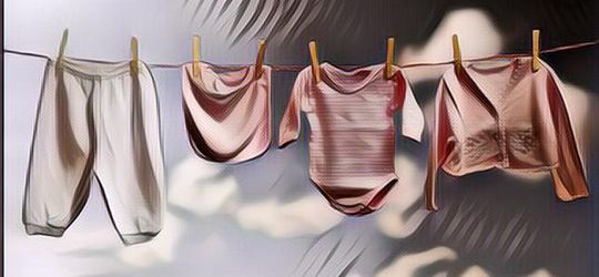 Tak Boleh Sembarangan! Begini Cara Mencuci Pakaian Bayi Baru Lahir