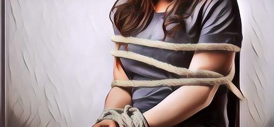 Parah! Sejumlah Murid Aniaya Dan Ikat Guru MTK Di Pohon Gara-gara Dapat Nilai Jelek, Begini Endingnya