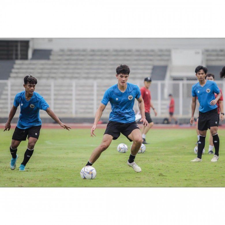 #4 Belum fasih berbahasa Indonesia