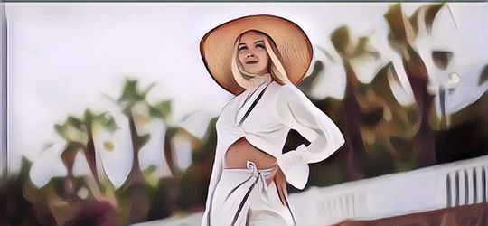 4 Tips Memilih Fashion Timeless, Biar Nggak Terus Belanja Baju