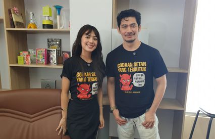 Donny Alamsyah Didampingi Ustaz Rukiah Selama Proses Syuting Film Godaan Setan yang Terkutuk