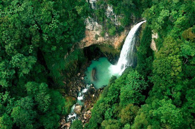 5. Air terjun Victoria