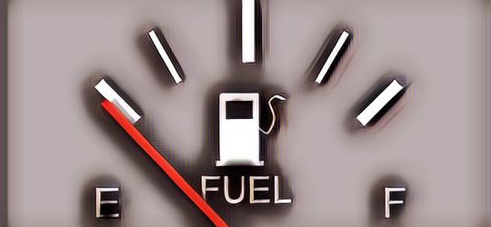 Jangan Tunggu Sampai di E! Ini Dia Efek Buruk Sering Nunda Isi Bensin