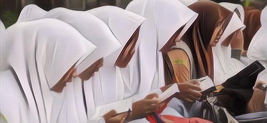 Ada Sekolah Diduga Paksa Siswa Nonmuslim Pakai Jilbab, Benar Nggak Tuh?
