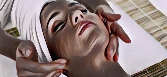 Coba Deh, Lakukan 3 Pijatan Wajah Ini Supaya Bisa Awet Muda!