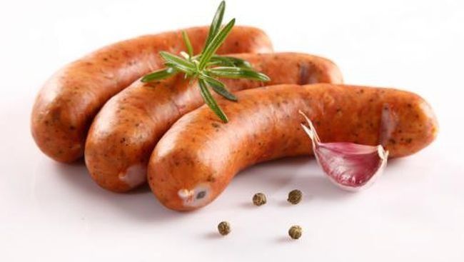 3. Menjebak dengan daging atau sosis