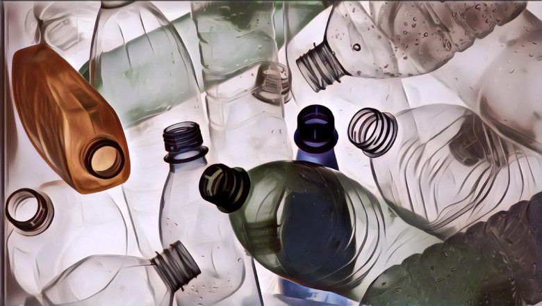 Contoh Kerajinan dari Limbah Botol Plastik, Lebih Bermanfat Daripada Jadi Sarang Nyamuk